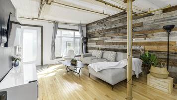 Smart TV, video games