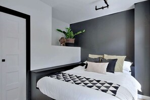 2 chambres, fer et planche à repasser, Wi-Fi gratuit, draps fournis