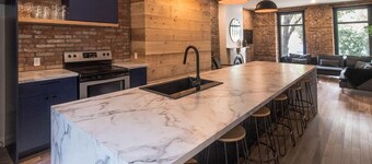 The Old New // Spacious 2000 sqft condo - Downtown