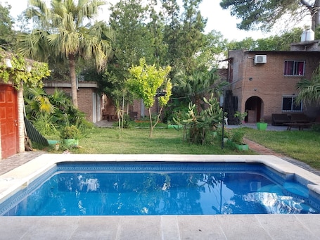 Pool. Casa Marina Ezeiza Airport h4,3,8,9