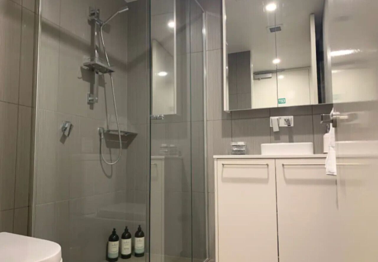 Hair dryer, towels