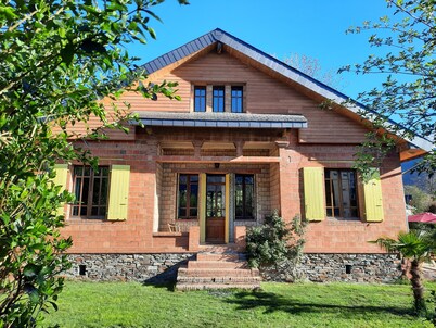 La Villa Luchonnaise, 5mn du Centre Ville, Télécabine et Thermes