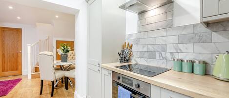 Dishwasher, highchair