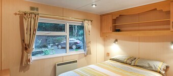 The Beehive C29 - UK45926