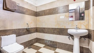 Standard Double Room | Bathroom | Slippers