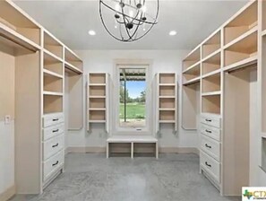 Interior - Peaceful country retreat by Rocky Creek (Johnson City)