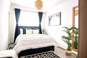 2 bedrooms, iron/ironing board, WiFi, bed sheets - African-themed 2br w/gym/golf/tennis near Yaya ctr

 (Nairobi)