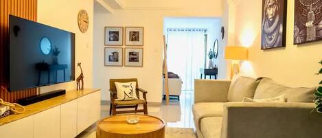 Smart-tv, videospil, bøger, kontorer