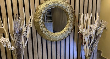 JF ROYAL HOTEL & SUITES