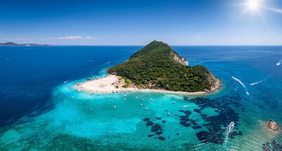 Villa Aloni - Three Bedroom Villa, Sleeps 6