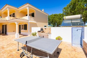 Terrace/patio - Quinta Monte dos Avos (Guia)