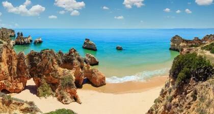 Villa Entrecolinas - Four Bedroom Villa, Sleeps 8