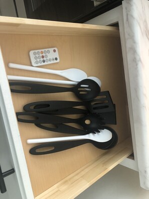 Interior - 2-bedrooms with its own bathroom and kitchen.
(Princeton)