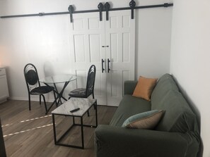 Living area - 2-bedrooms with its own bathroom and kitchen.
(Princeton)