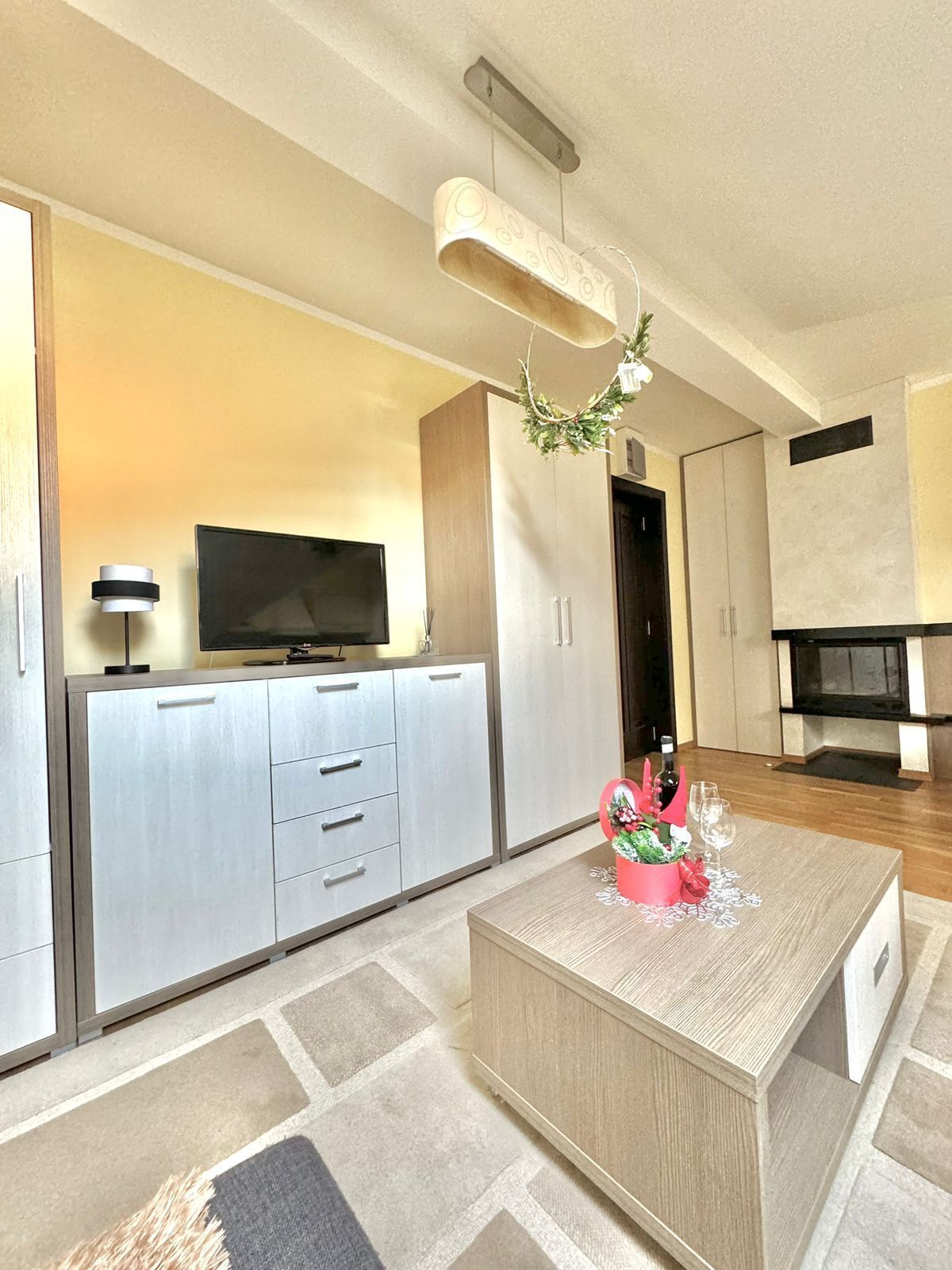 Comfort Apartment | Living area | Flat-screen TV