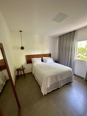 4 室のベッドルーム、アイロン / アイロン台、WiFi、ベッドシーツ