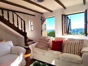 TV - LAGOS HIGH POINT NATURE 1 by HOMING (Lagos)