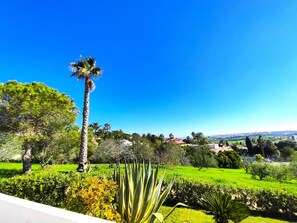 Property grounds - LAGOS HIGH POINT NATURE 2 by HOMING (Lagos)