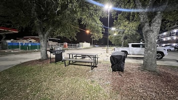 BBQ/picnic area