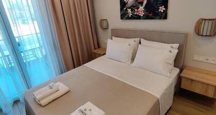 CONMARI LUXURY STUDIOS