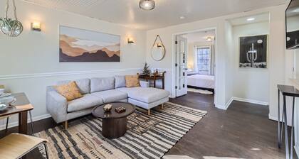 Cozy Golden home only one block from all the action, walk to everything!