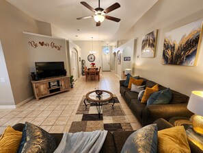 TV connectée, table de tennis de table