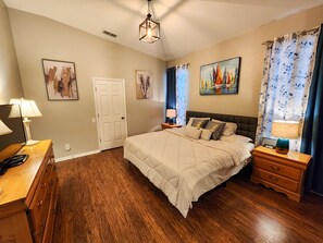 4 chambres, bureau, fer et planche à repasser, Wi-Fi