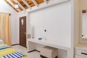 2 camere, tende oscuranti, ferro/asse da stiro, Wi-Fi gratuito