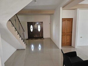 Interior - 5★ Caribbean Villa in Palmiste, San Fernando, Trinidad — Spacious 6BR (Penal/Debe Regional Corporation)