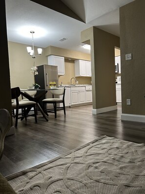 Interior - Cozy apartment  (Arlington)