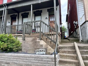 Exterior detail - Convenient 1 BR close southside (Pittsburgh)