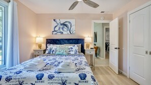 4 bedrooms, desk, iron/ironing board, travel cot