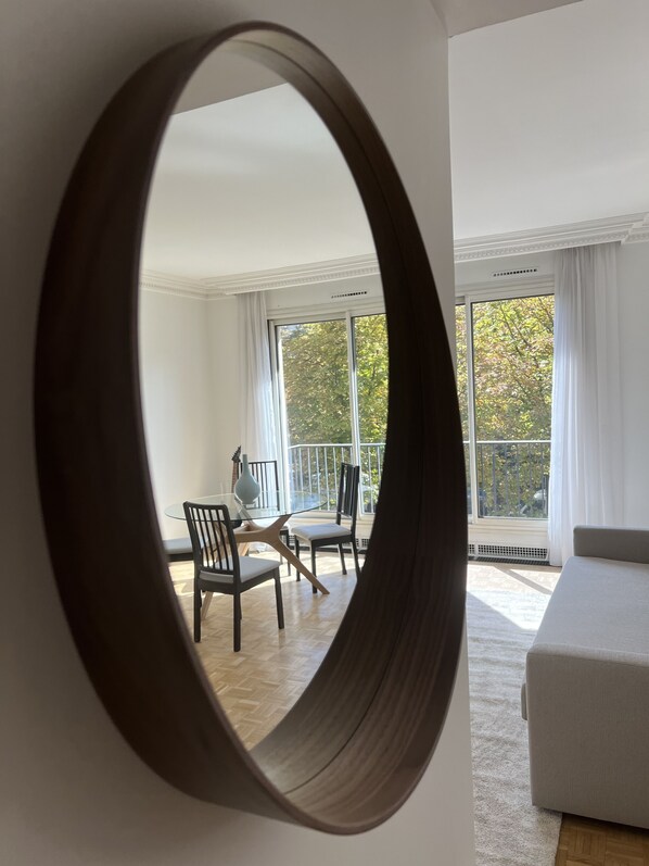 Smart TV - Perfect parisian luxury stay, modern and confort. 5 minutes to the eiffel tower. (Paris)