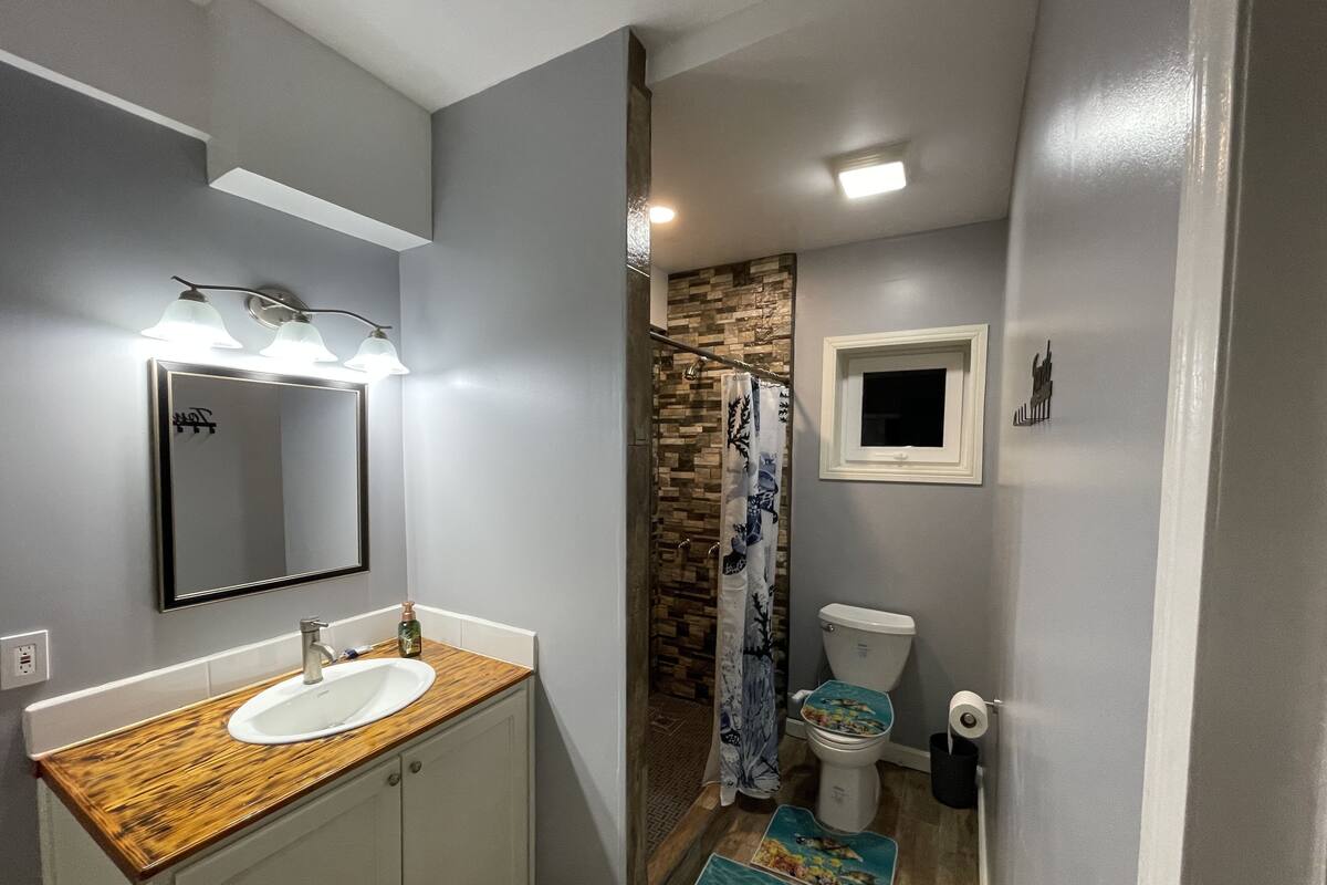 Premium Studio | Bathroom