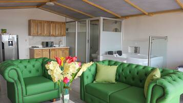 Luxury Suite | 1 bedroom, free WiFi, bed sheets