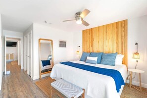 2 bedrooms, iron/ironing board, WiFi