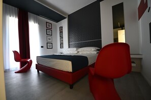 Camera Comfort con Balcone | 1 개의 침실, 고급 침구, 셀렉트 컴포트 침대, 미니바