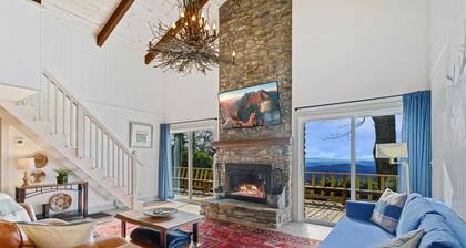 Blue Ridge Mountain Chalet with Great Views
