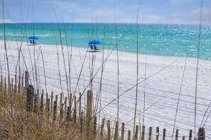 Beach nearby - 4 Beach Cruiser Bikes! Overlooking Beautiful Pond! (Seagrove Beach)