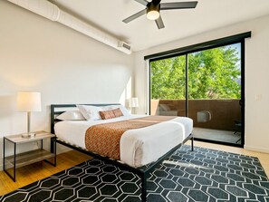 2 slaapkamers, een strijkplank/strijkijzer, gratis wifi, beddengoed