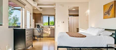 1 bedroom, iron/ironing board, free WiFi, bed sheets