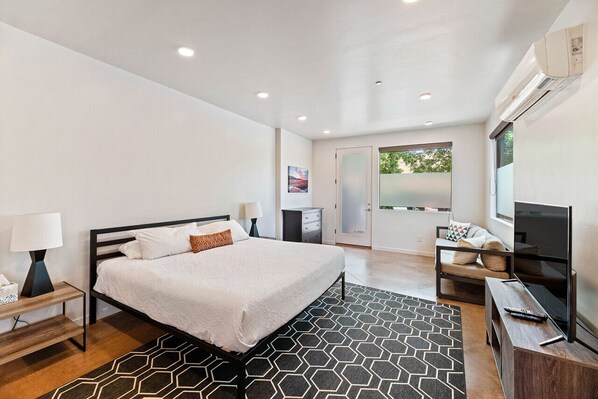 2 habitaciones, tabla de planchar con plancha y wifi gratis 