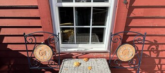 Captain's House 2BR Guest Suite. Discover the authenticity & best value in Bath!