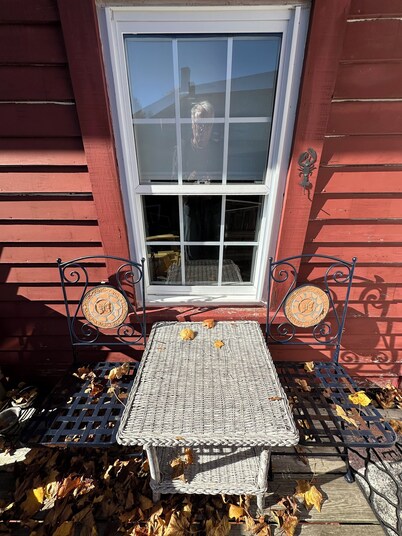 Captain's House 2BR Guest Suite. Discover the authenticity & best value in Bath!