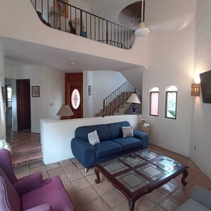 Smart TV - Gorgeous traditional Spanish Colonial Villa ,Flamingos Golf course Banderas Bay
(Bucerías)