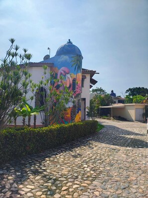 Property grounds - Gorgeous traditional Spanish Colonial Villa ,Flamingos Golf course Banderas Bay
(Bucerías)