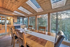 Dining - Swanhouse. Waterfront home. Walk to trails! (Seldovia)