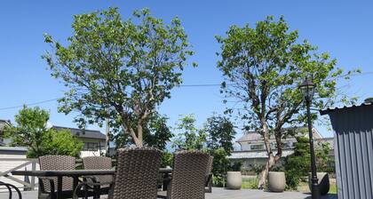 5 minutes from Azumino Interchange! Ideal for families and groups staying together! A private old house that can accommodate up to 14 people in 5 bedrooms! Barbecue available on the terrace!