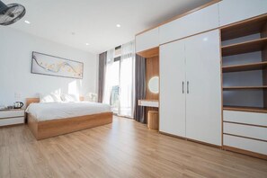 1 bedroom, desk, soundproofing, free WiFi