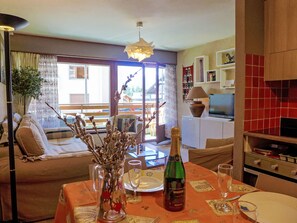 Interior - Immeuble Rond-Point Apt. 11 by Interhome (Crans-Montana)